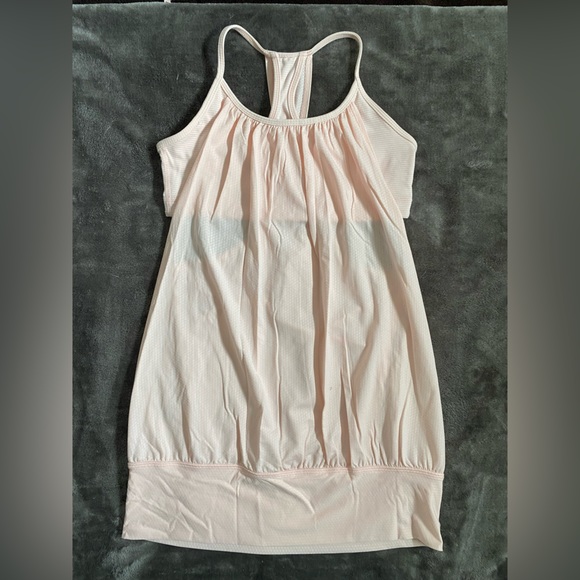 Lululemon no limits tank - Picture 1 of 4
